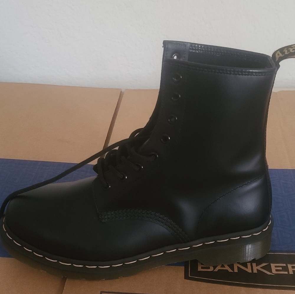 Dr Marten 1460 BLACK Size US Womens 10